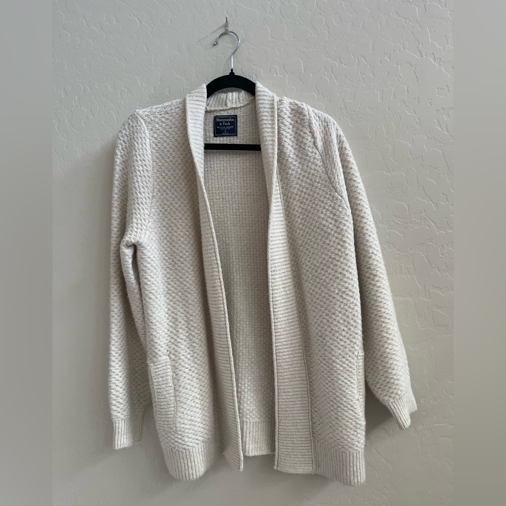 Abercrombie & Fitch Textured Off-White Cardigan